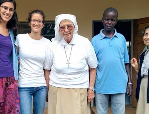 Agnese e Giulia volontarie all’Ospedale di Arua in Uganda