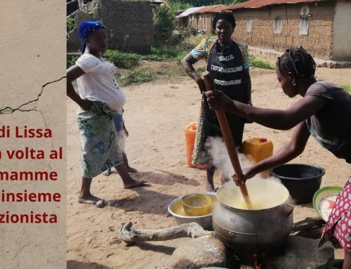 A Lissa e Bealavo, in Benin, la nutrizionista parla di igiene, salute e allattamento